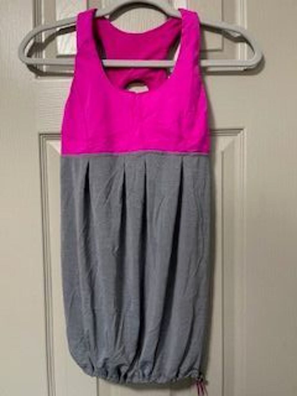 #T350 PRE-LOVED Lululemon Run: your heart out tank with built in bra size 4